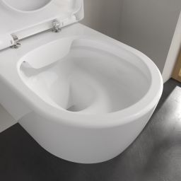 Villeroy & Boch Avento zestaw miska WC wisząca bez kołnierza z deską wolnoopadającą Weiss Alpin (5656R001, 9M77C101)
