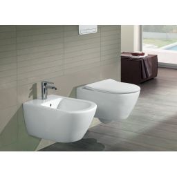 Villeroy & Boch Subway 2.0 Combi-Pack miska WC wisząca bez kołnierza CeramicPlus z deską wolnoopadającą Weiss Alpin 5614R2R1