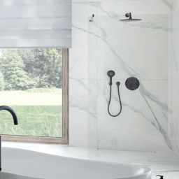 Oltens Bo ścianka prysznicowa 120 cm czarny mat/szkło przezroczyste 22004300