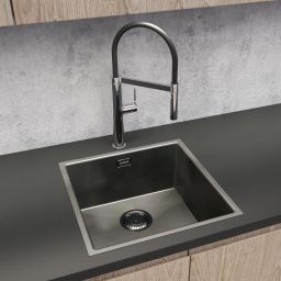 Zestaw Oltens Stalvask zlewozmywak stalowy 44x44 cm z baterią kuchenną Borga czarny/chrom (71100300, 35207100)