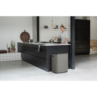 Brabantia Bo Touch Bin pojemnik na odpady 60 l szary 223129