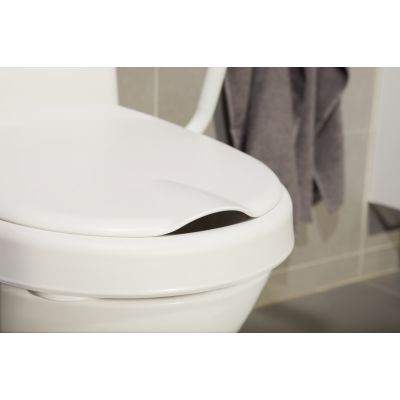 Etac Hi Loo nakładka podwyższająca 10 cm na toaletę z pokrywą i podłokietnikami biała 80301317-2