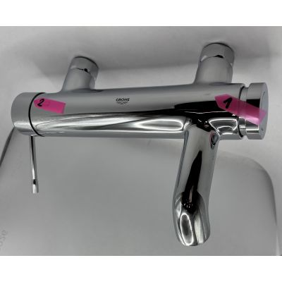 Outlet - Grohe Essence bateria wannowo-prysznicowa ścienna StarLight Chrome 33628001