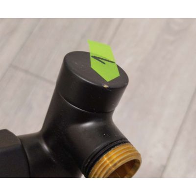 Outlet - Oltens Varmare Ventil zestaw termostatyczny grzejnikowy jednootworowy lewy czarny mat 55905300