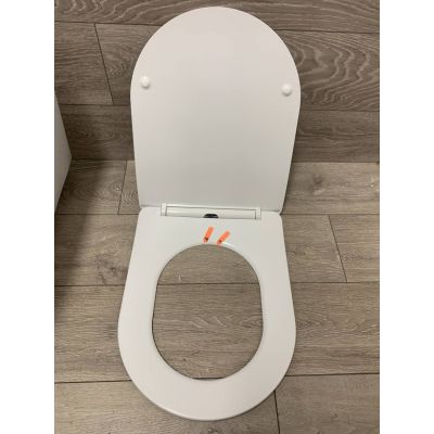 Outlet - LaVita Sinto Grande miska WC wisząca bez kołnierza z deską wolnoopadającą biały połysk