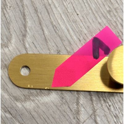 Outlet - Oltens Vernal wieszak na ręcznik złoto szczotkowane 80005810