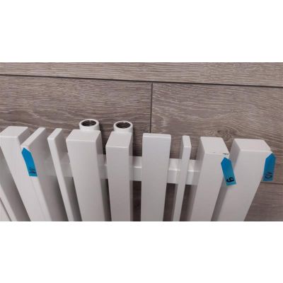 Outlet - Terma Sherwood V grzejnik łazienkowy 130x44 cm biały WGSTV130044K916ZX