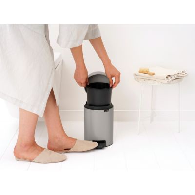 Brabantia NewIcon kosz na śmieci 3 l Soft Grey 252181