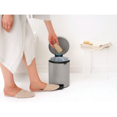 Brabantia NewIcon kosz na śmieci 5 l Soft Grey 252204