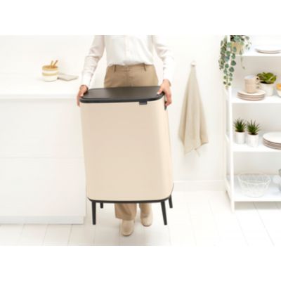 Brabantia Bo Touch Bin pojemnik na odpady 60 l beżowy 247941