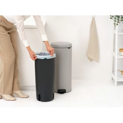 Brabantia NewIcon pojemnik na odpady 30 l Soft Grey 254949