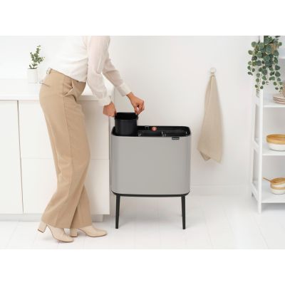 Brabantia Bo Touch Bin pojemnik na odpady 33 l szary 255021