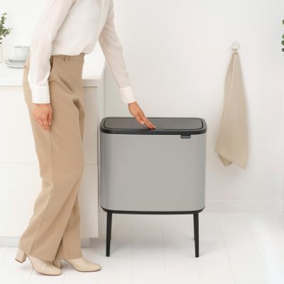 Brabantia Bo Touch Bin pojemnik na odpady 33 l szary 255021