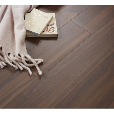 Berry Alloc Ocean 8 V4 v-fuga panel laminowany 128,8x19 cm Walnut Brown 62002042