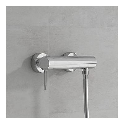 Zestaw Grohe Essence bateria prysznicowa ścienna z zestawem prysznicowym chrom (33636001, 26598000)