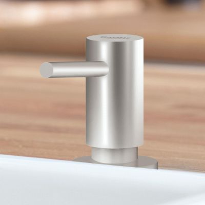 Zestaw Grohe K700 zlewozmywak stalowy satyna z baterią kuchenną Essnce stal i dozownikiem płynów Cosmopolitan (31574SD1, 30270DC0, 40535DC0)