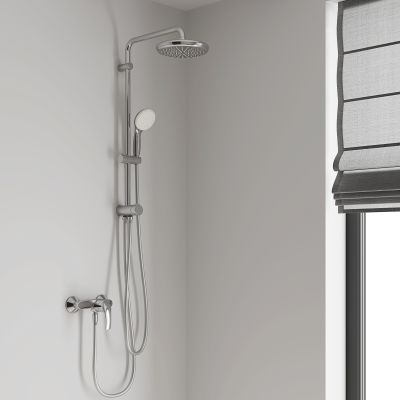 Grohe New Tempesta System 210 zestaw prysznicowy z drążkiem i deszczownicą chrom 26381001