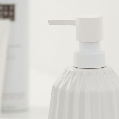 Sealskin Arte dozownik do mydła 400 ml stojący biały 362500210