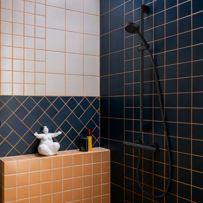 Hansgrohe Activera S zestaw prysznicowy ścienny czarny 28042670