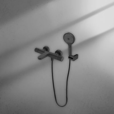 Ksuro 02 zestaw bateria wannowo-prysznicowa ścienna z deszczownicą i słuchawką 3-funkcyjną czarny mat 17005030