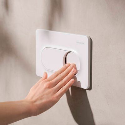 Zestaw Hansgrohe EluPura S miska WC z deską wolnoopadającą wisząca biała i stelaż z przyciskiem białym (01022180, 66002700, 60193450, 60148450)